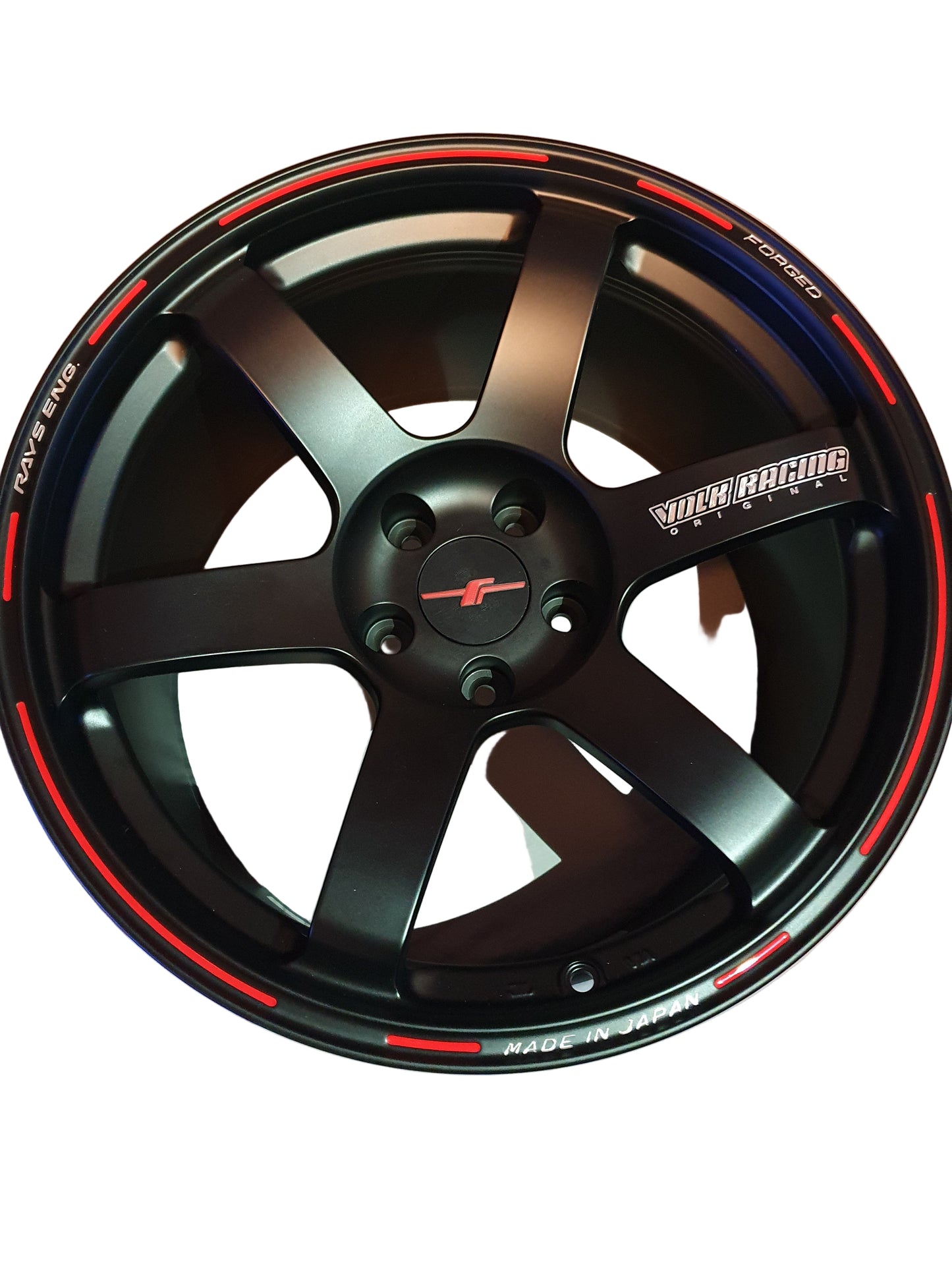 Custom centre caps with badge