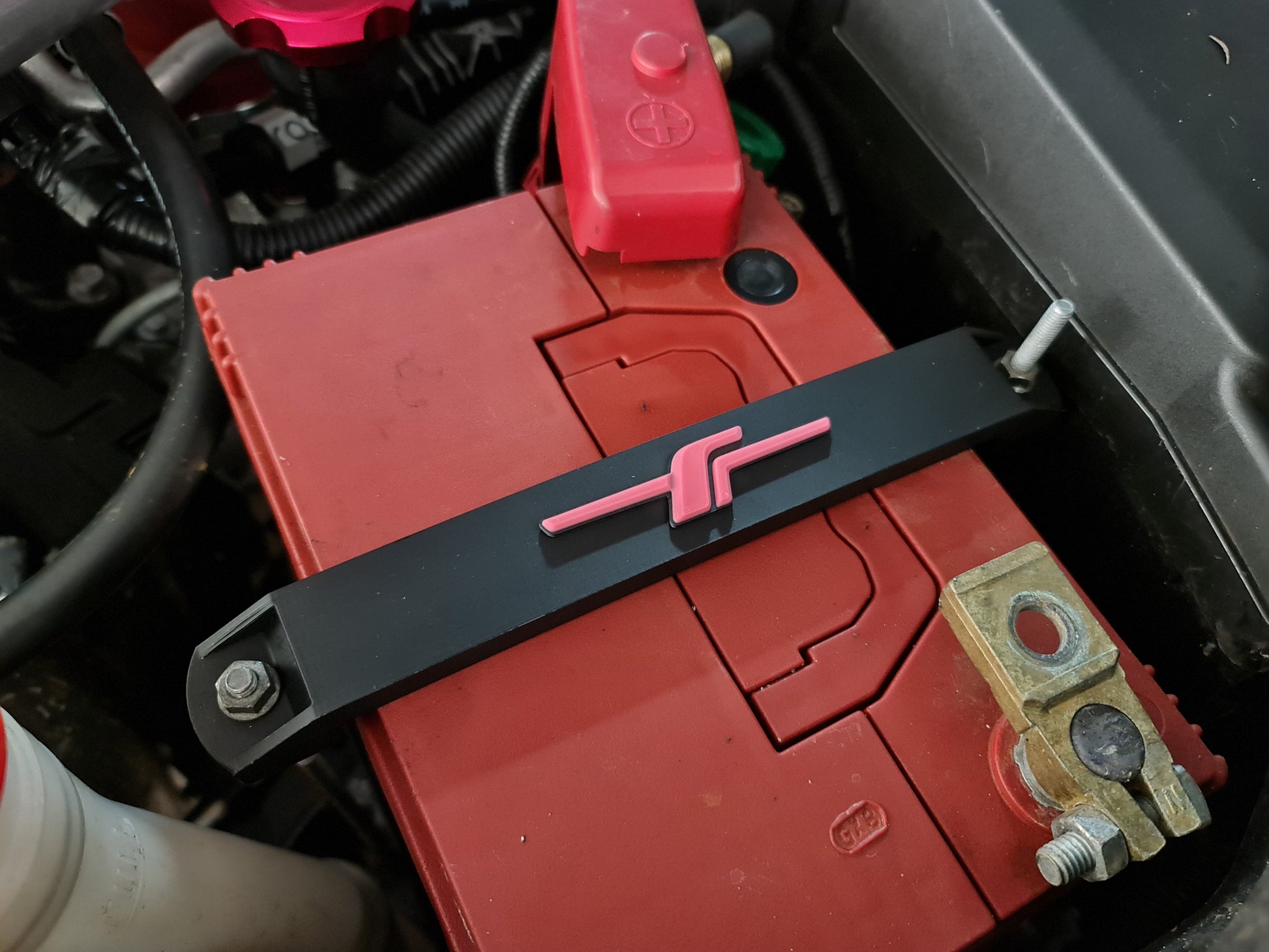 Subaru battery tie down image 4