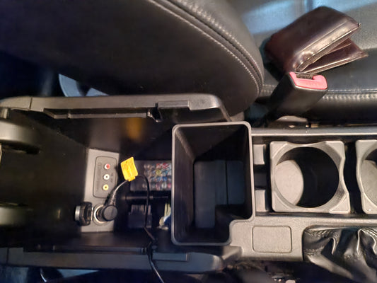 Sh centre console pocket  image 1