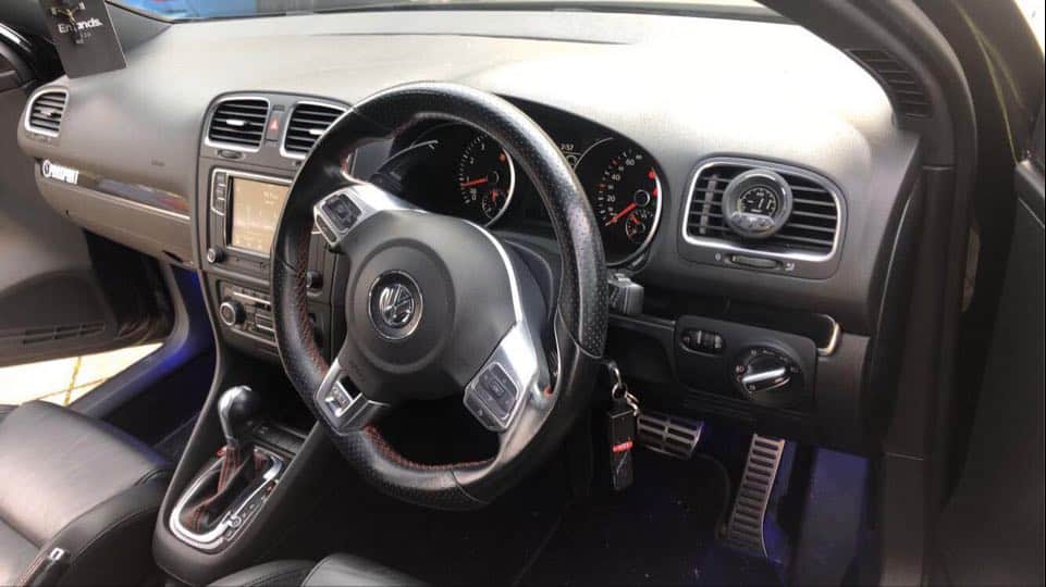 Golf Gti/R vent gauge pods image 9