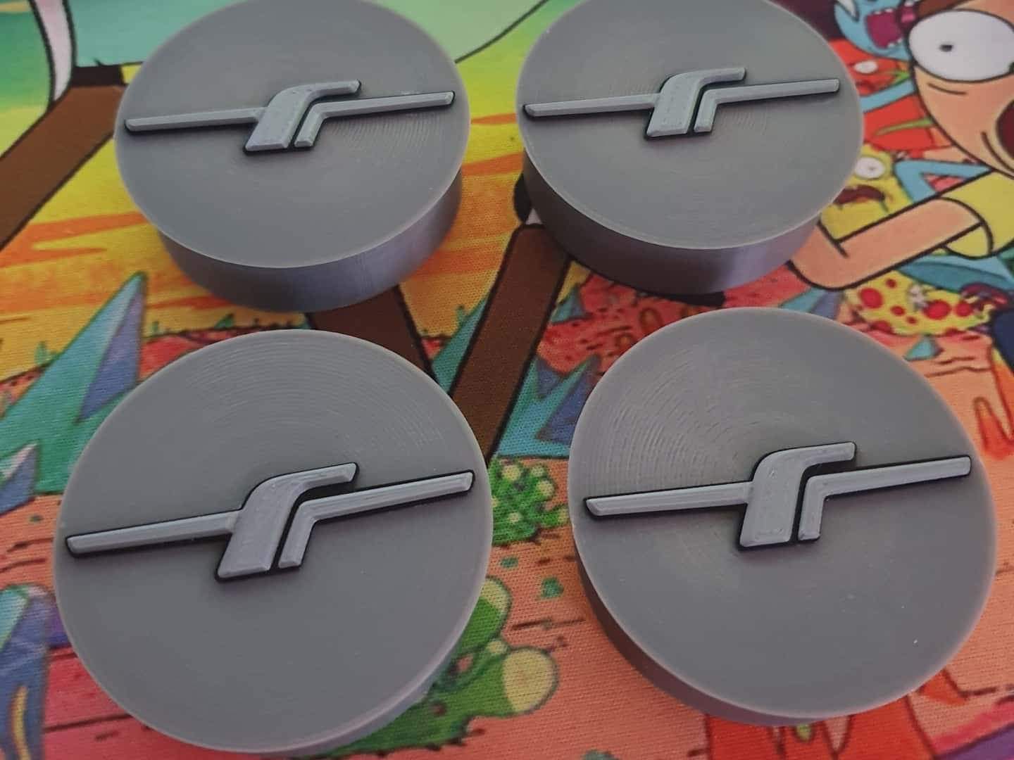 Custom centre caps with badge